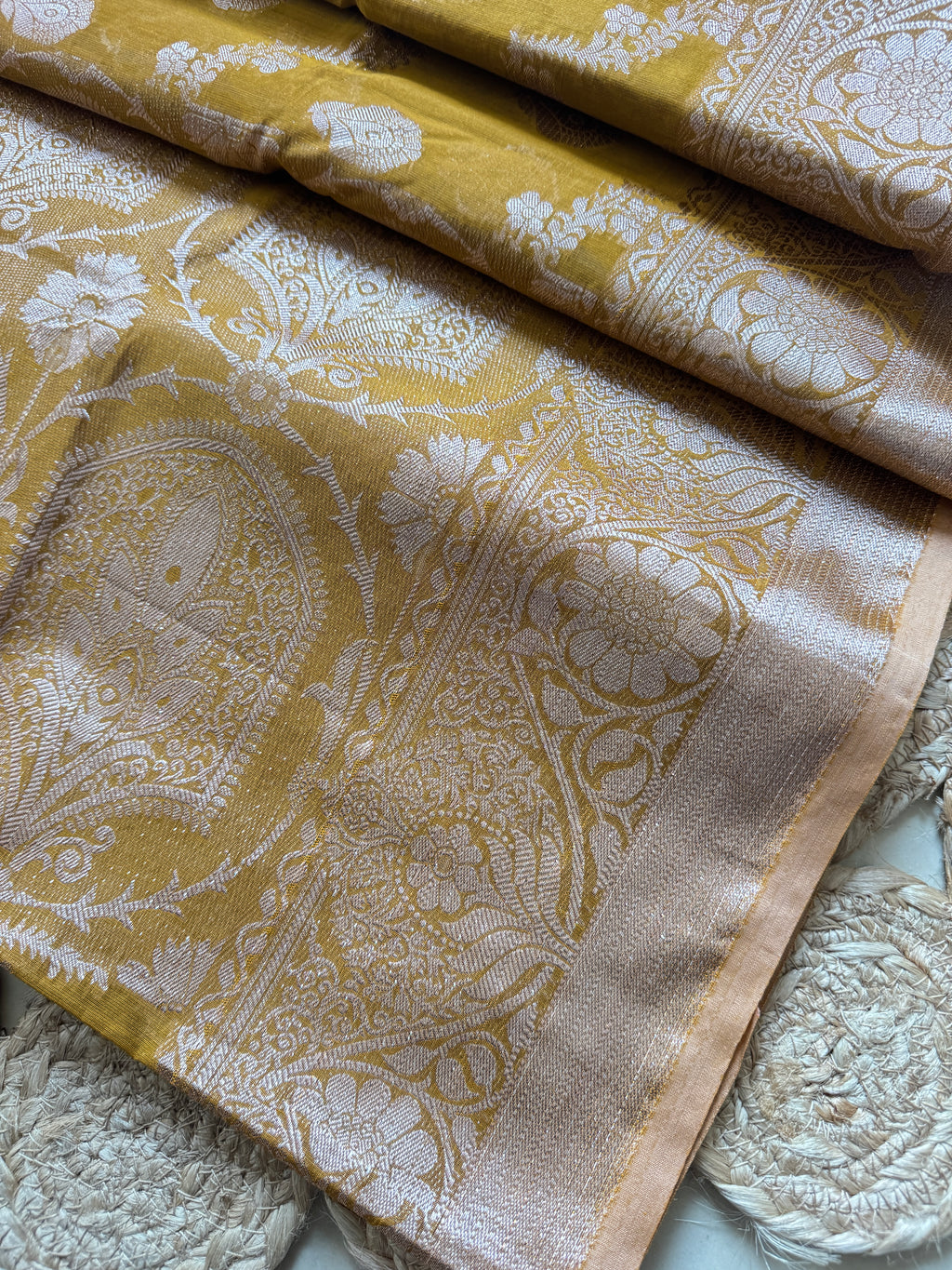 Deshi Dark Gold Half Silk Zari Saree - border detail